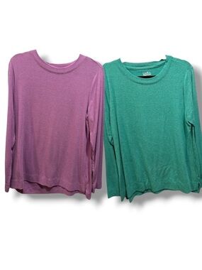 Croft & Barrow Extra Cozy Pair of Women’s Long Sleeve Sweaters Lilac & Green